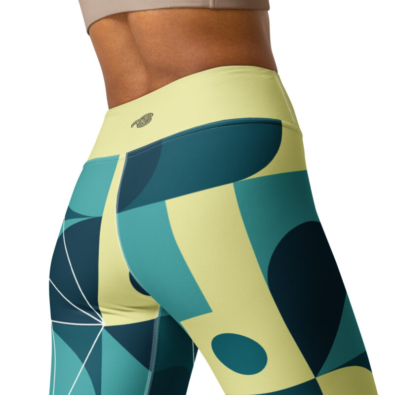 GeoGlow Yoga Leggings - Image 3