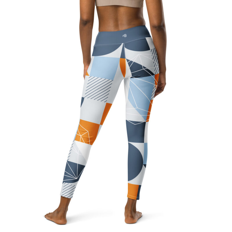 Nordic Grid Yoga Leggings - Image 2